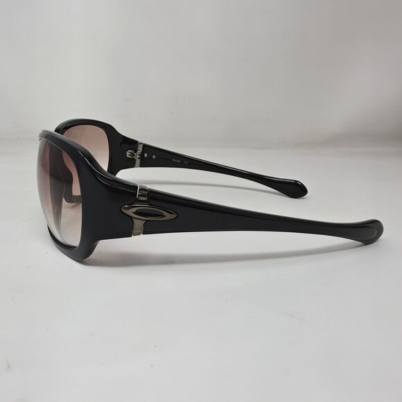 Y2K Oakley Women\'s Script Wrap Sunglasses Black Frame Gradient Lenses Case Bag main image 14